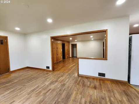 806 Benton Avenue La Grande OR 97850