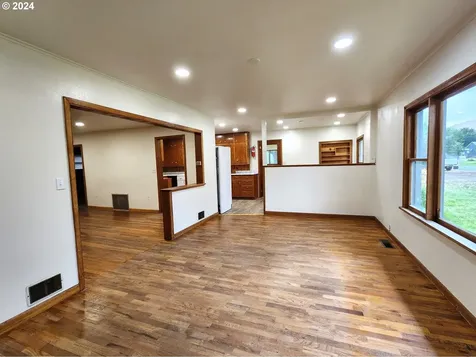 806 Benton Avenue La Grande OR 97850