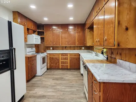 806 Benton Avenue La Grande OR 97850