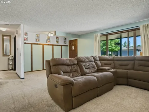 808 Ne Baldwin Drive Hillsboro OR 97124