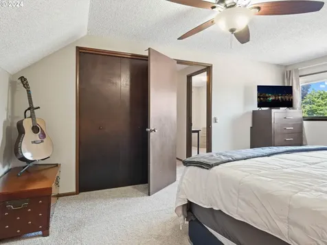 808 Ne Baldwin Drive Hillsboro OR 97124