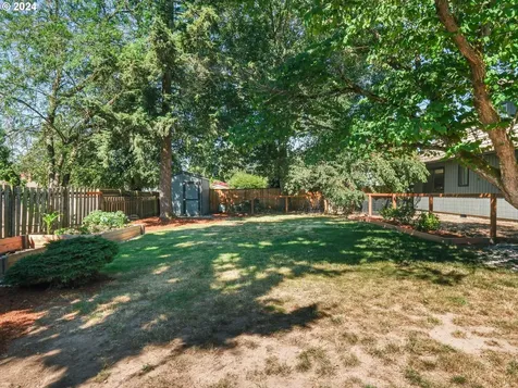 808 Ne Baldwin Drive Hillsboro OR 97124