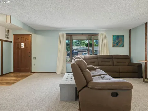 808 Ne Baldwin Drive Hillsboro OR 97124