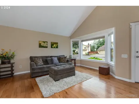 1311 Nw 19th Street Gresham OR 97030