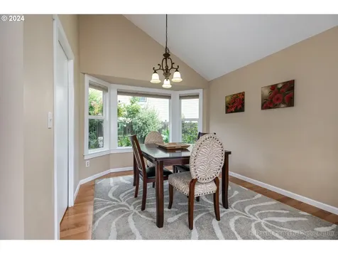 1311 Nw 19th Street Gresham OR 97030