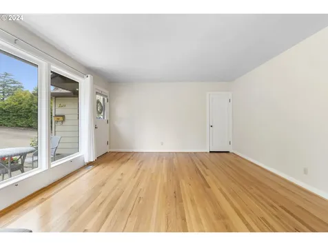 5155 Sw Cherry Avenue Beaverton OR 97005