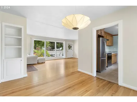 5155 Sw Cherry Avenue Beaverton OR 97005