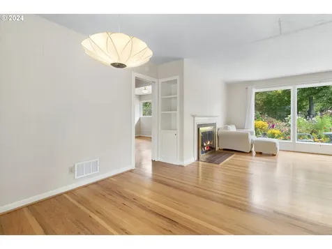 5155 Sw Cherry Avenue Beaverton OR 97005