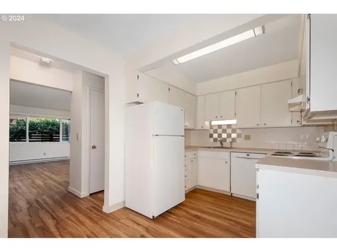2222 Ne Halsey Street Portland OR 97232