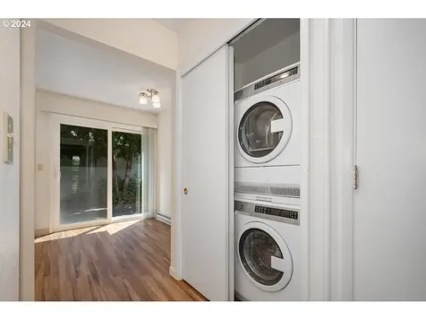 2222 Ne Halsey Street Portland OR 97232