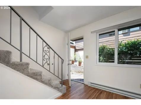 2222 Ne Halsey Street Portland OR 97232