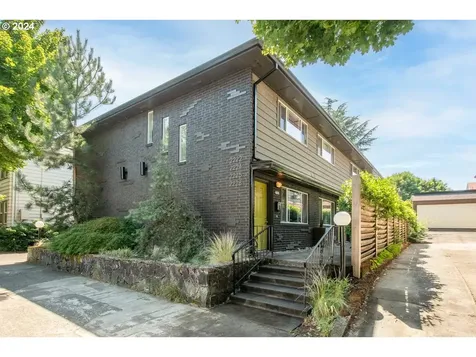 2222 Ne Halsey Street Portland OR 97232