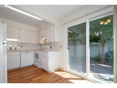 2222 Ne Halsey Street Portland OR 97232