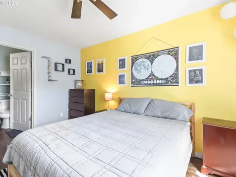 8803 N Tyndall Avenue Portland OR 97217