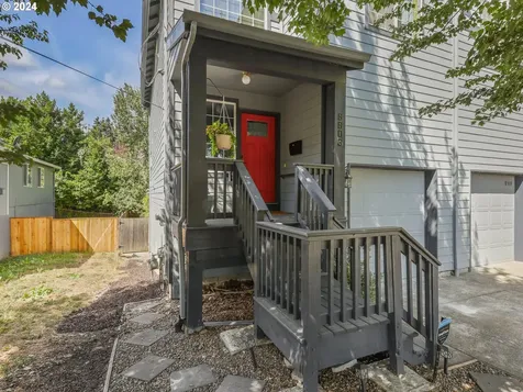 8803 N Tyndall Avenue Portland OR 97217