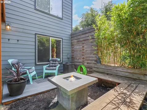 8803 N Tyndall Avenue Portland OR 97217