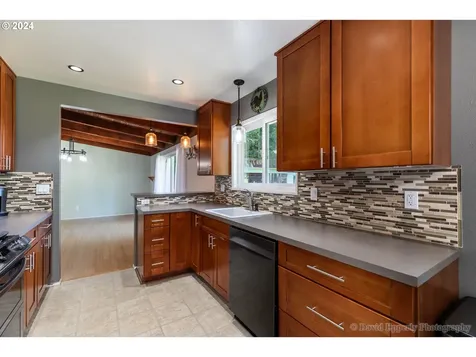 42149 Bagley Lane Astoria OR 97103