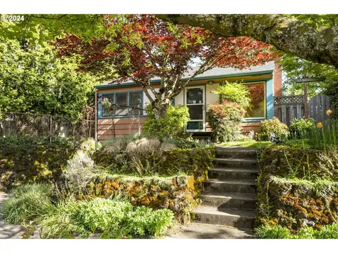 2115 N Alberta Street Portland OR 97217