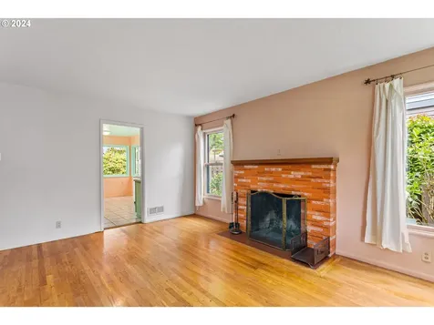 2115 N Alberta Street Portland OR 97217