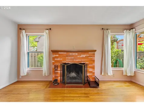 2115 N Alberta Street Portland OR 97217
