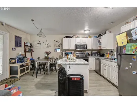2010 Ne Stapleton Road Vancouver WA 98661