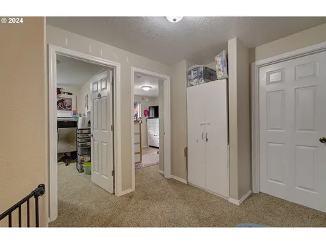 2010 Ne Stapleton Road Vancouver WA 98661