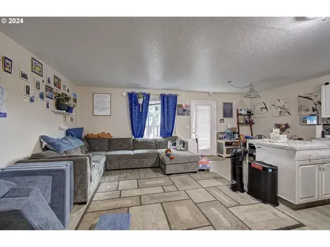 2010 Ne Stapleton Road Vancouver WA 98661