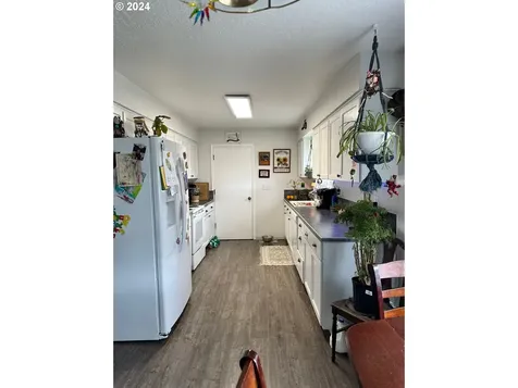 963 NE Laurance Street Myrtle Creek OR 97457