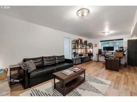 6865 SW Gable Parkway Portland OR 97225