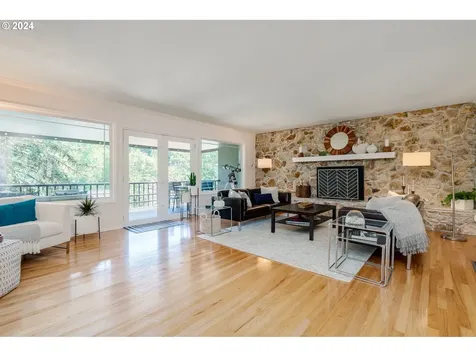 6865 SW Gable Parkway Portland OR 97225