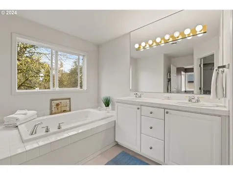 14523 Se Hemmen Avenue Clackamas OR 97015
