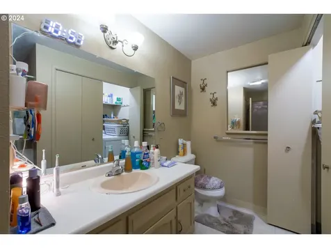 2729 NE 71st Street Vancouver WA 98665
