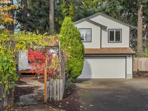 136 SE 151st Avenue Portland OR 97233