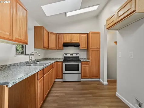 136 SE 151st Avenue Portland OR 97233