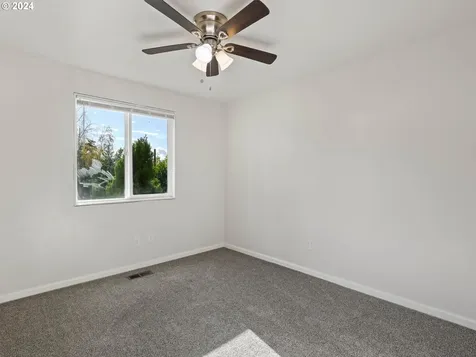 136 SE 151st Avenue Portland OR 97233