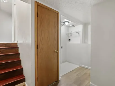 136 SE 151st Avenue Portland OR 97233