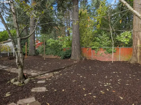 136 SE 151st Avenue Portland OR 97233