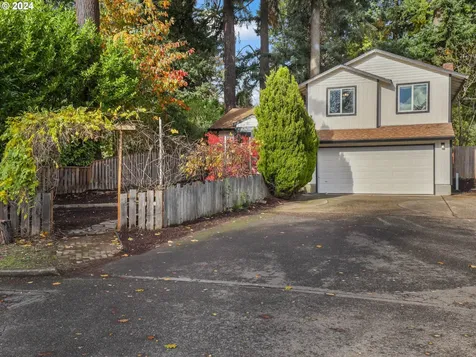 136 SE 151st Avenue Portland OR 97233