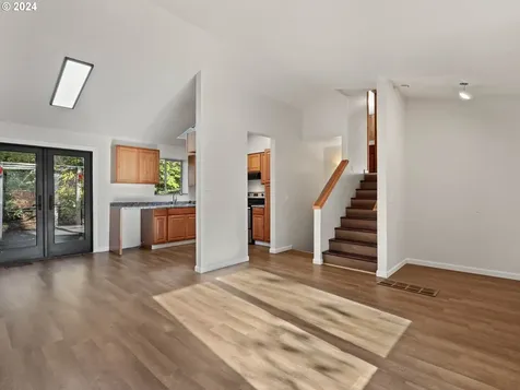 136 SE 151st Avenue Portland OR 97233