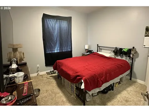 1240 S 13th Street Cottage Grove OR 97424