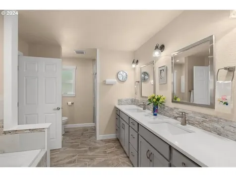 15522 S Saddle Lane Oregon City OR 97045