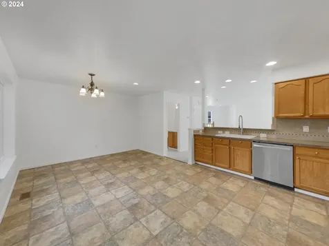 17262 SW Starbuck Lane Beaverton OR 97078