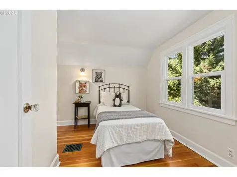 4315 Ne Beech Street Portland OR 97213