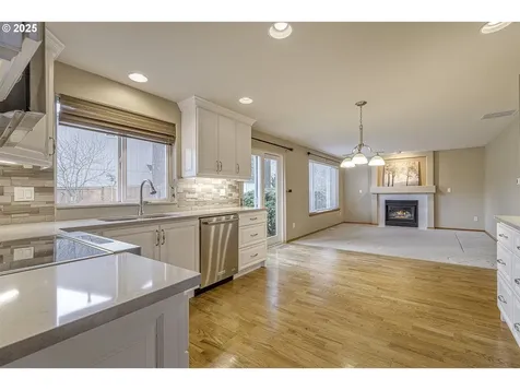 574 SE 57th Avenue Hillsboro OR 97123