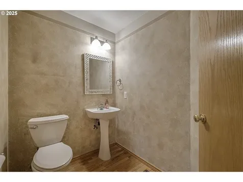 574 SE 57th Avenue Hillsboro OR 97123