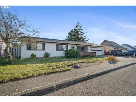 3505 Hawthorne Lane Tillamook OR 97141