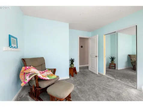 10883 Sw Chateau Lane Portland OR 97224