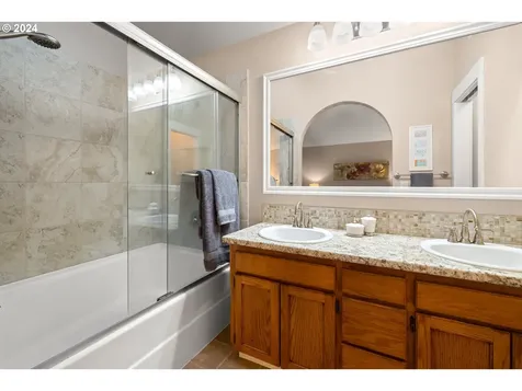 10883 Sw Chateau Lane Portland OR 97224