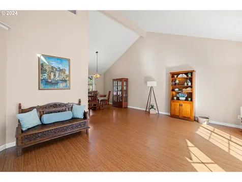 10883 Sw Chateau Lane Portland OR 97224