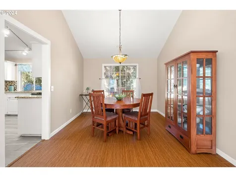 10883 Sw Chateau Lane Portland OR 97224